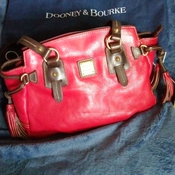 Dooney & Bourke Handbags - Dooney Florentine Shoulder Bag